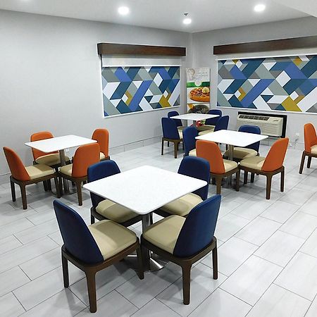 Quality Inn Pontiac Il Экстерьер фото