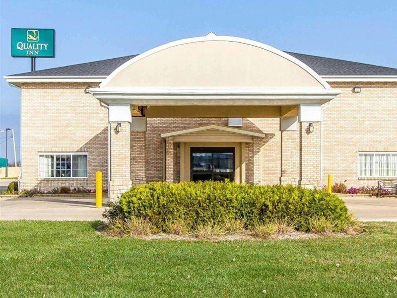 Quality Inn Pontiac Il Экстерьер фото