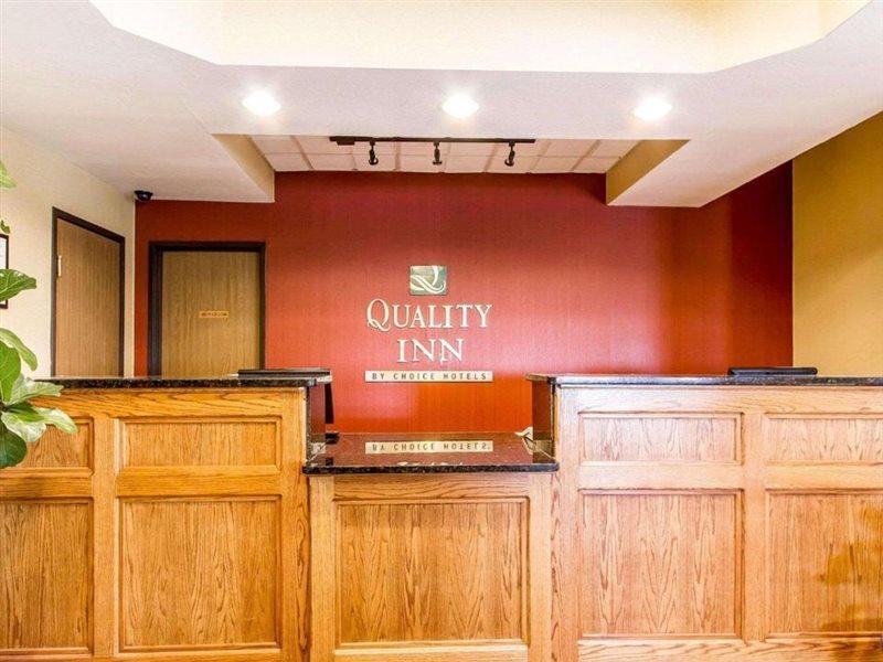 Quality Inn Pontiac Il Экстерьер фото