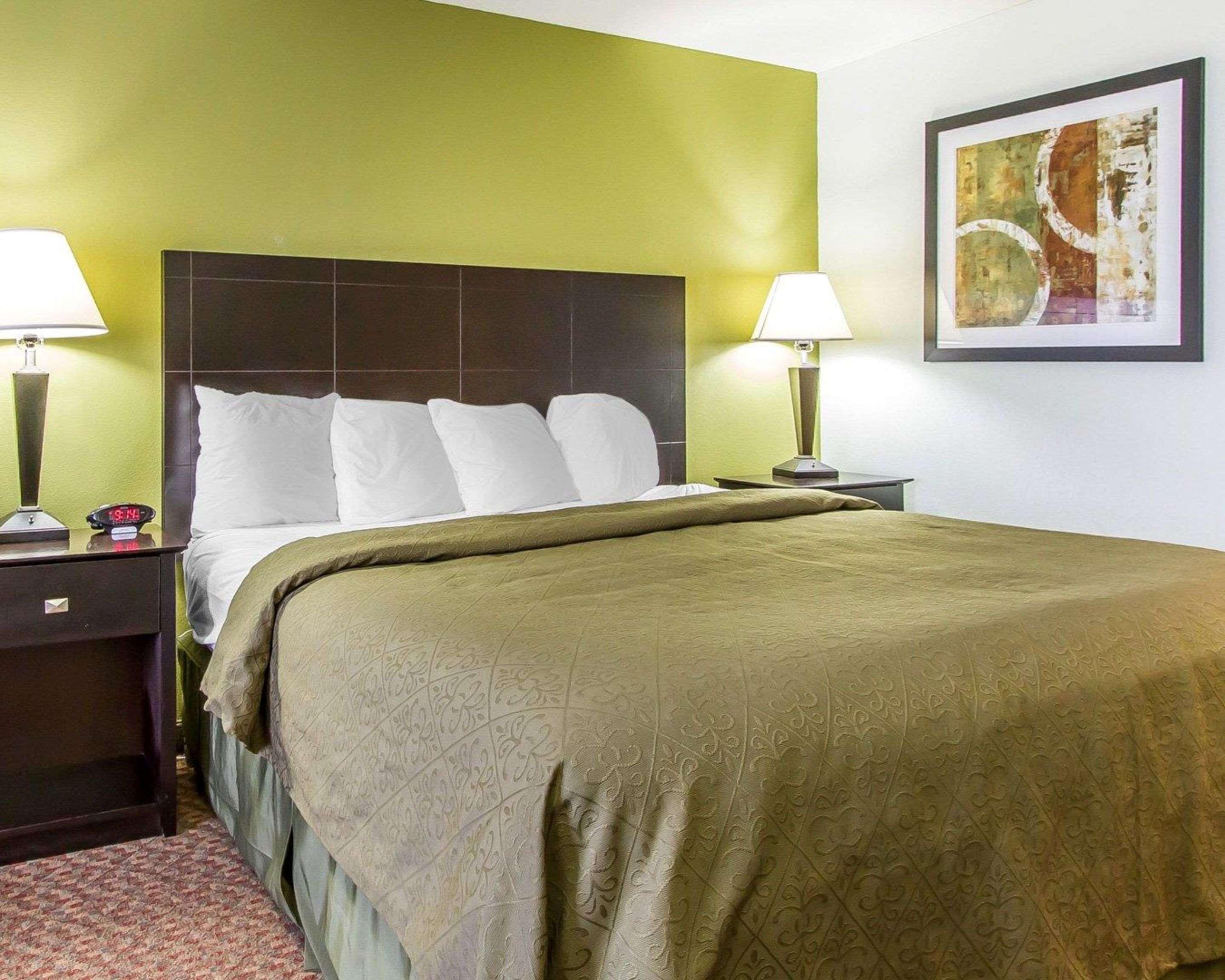 Quality Inn Pontiac Il Экстерьер фото