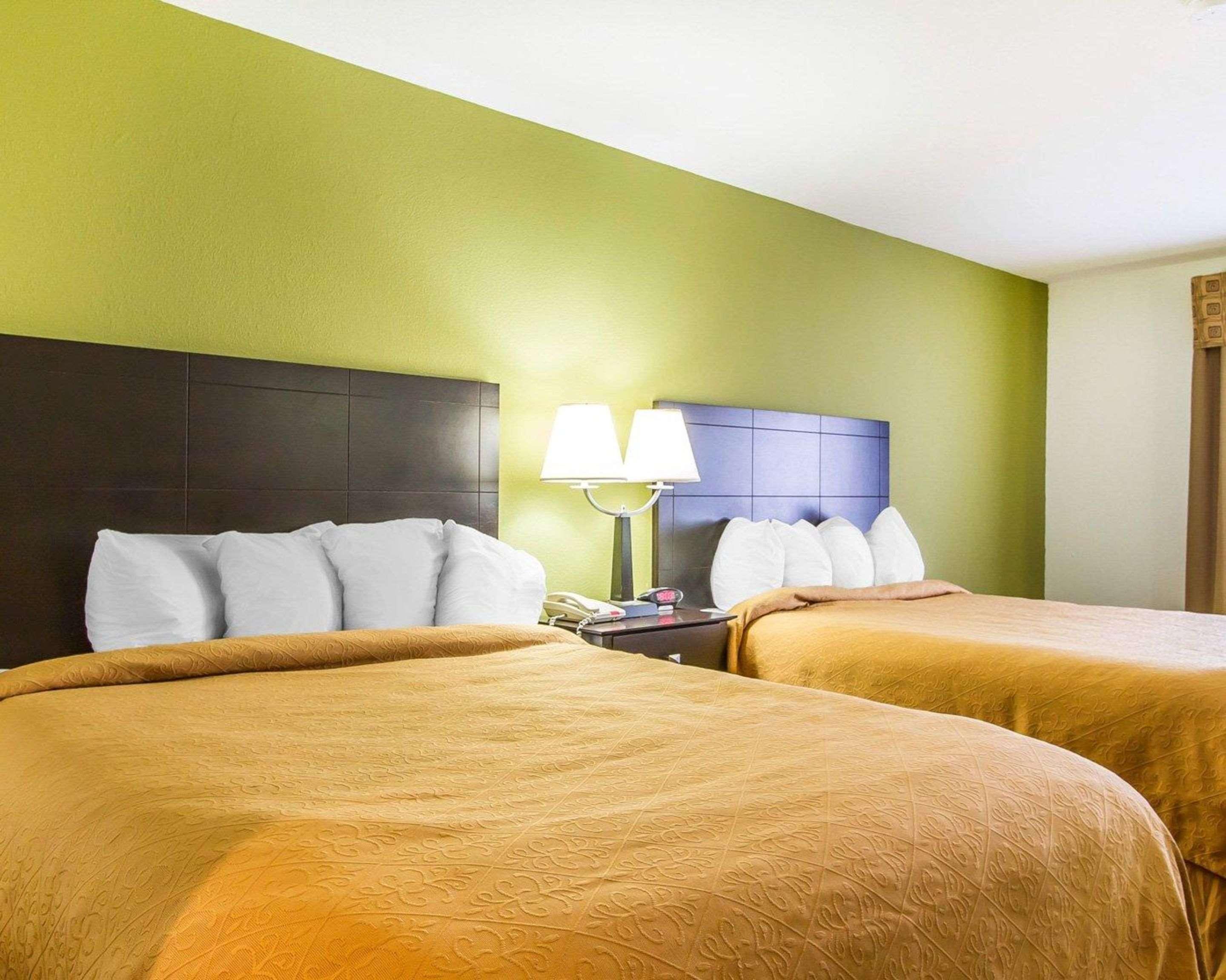 Quality Inn Pontiac Il Экстерьер фото