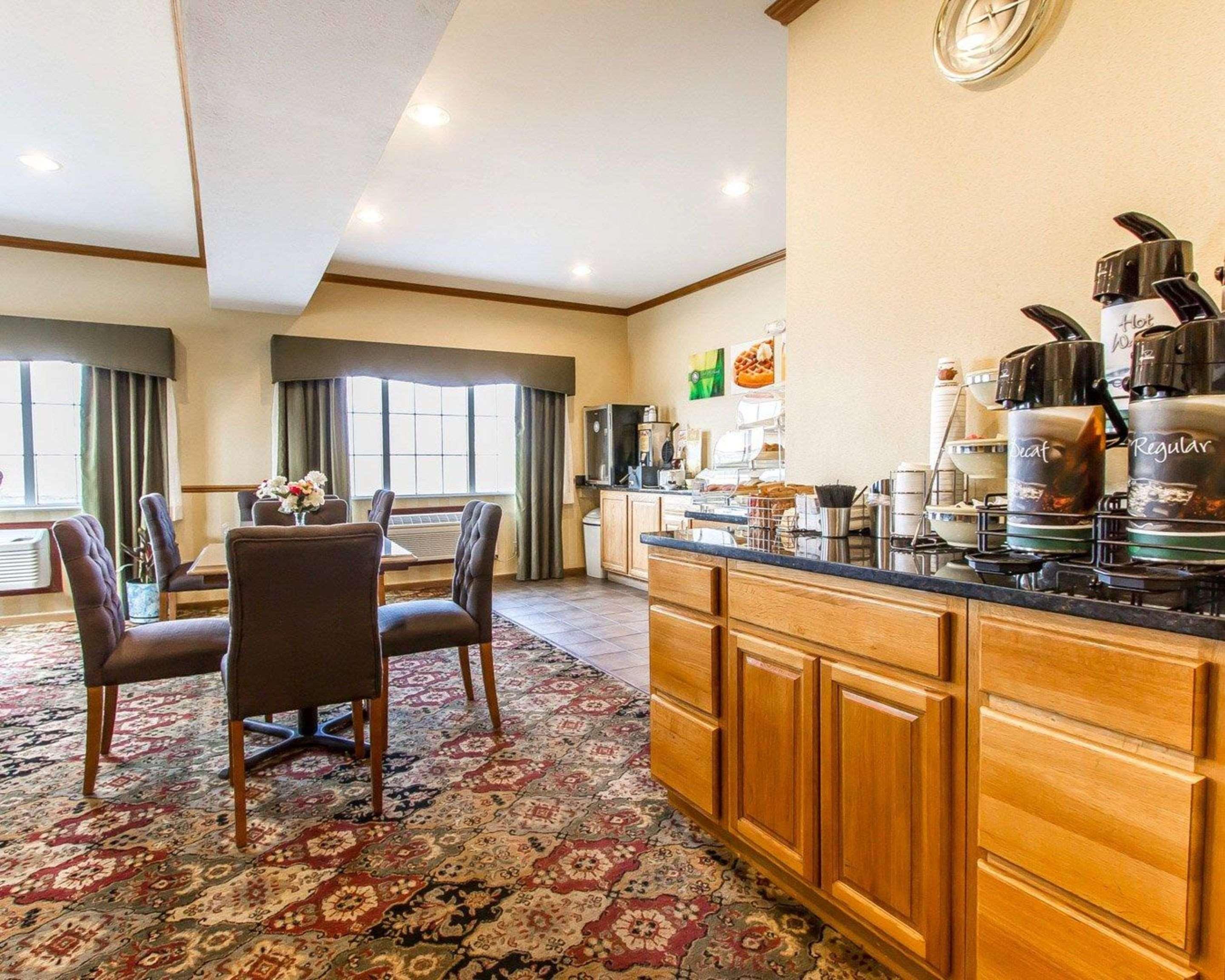 Quality Inn Pontiac Il Экстерьер фото