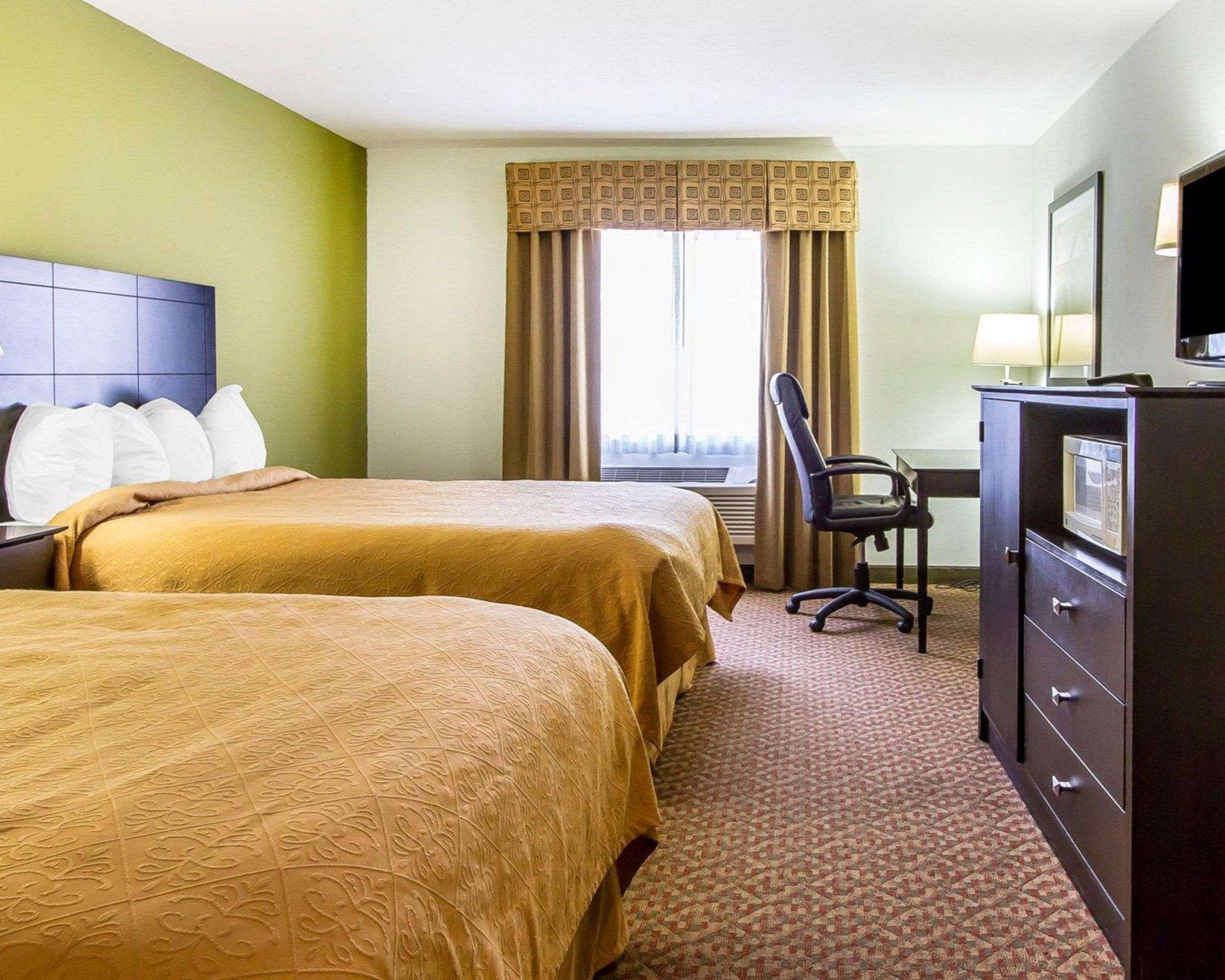 Quality Inn Pontiac Il Экстерьер фото