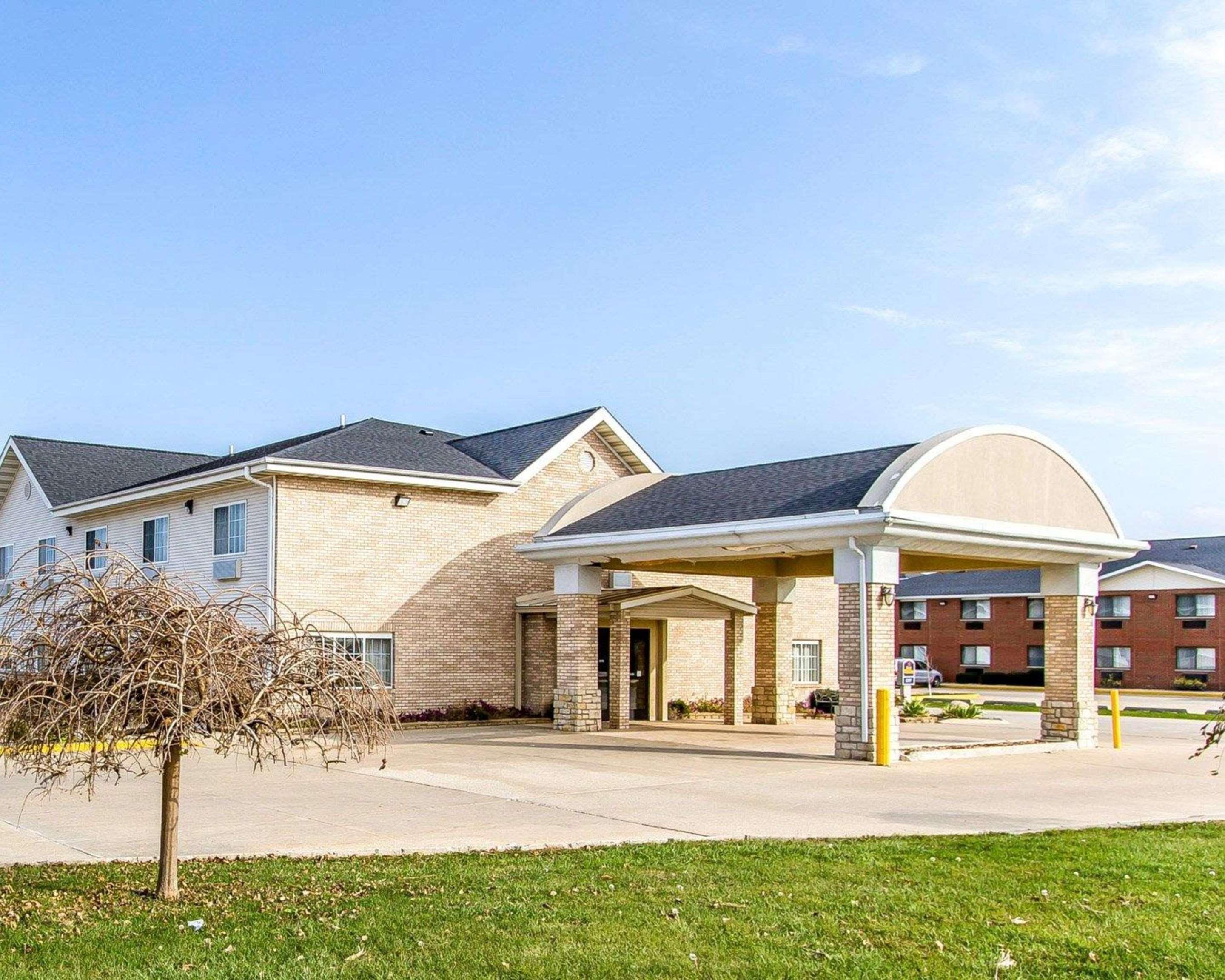 Quality Inn Pontiac Il Экстерьер фото