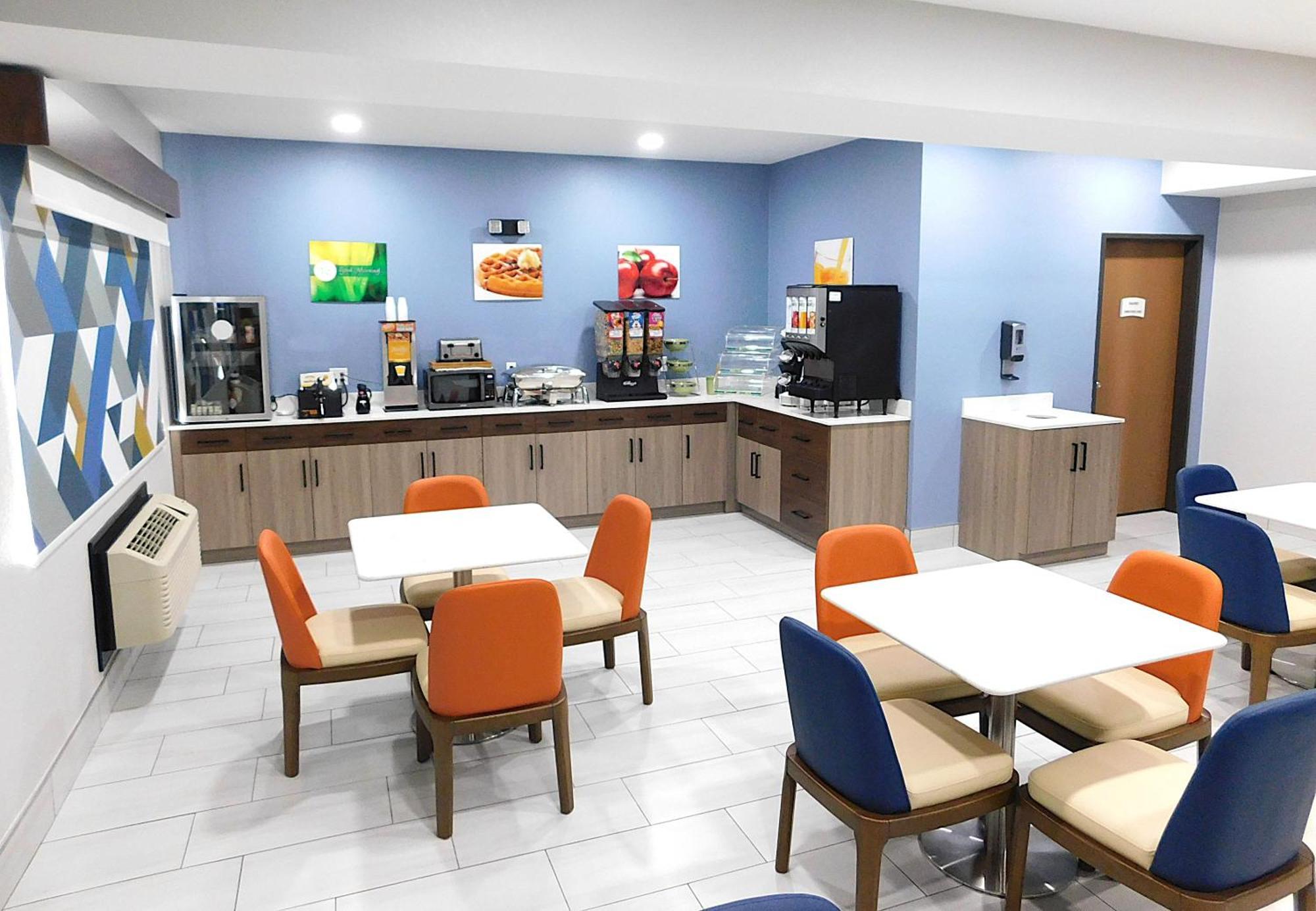 Quality Inn Pontiac Il Экстерьер фото